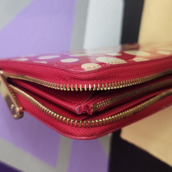 LV x Kusama Limited Edition Long Zip Wallet Vernis Infinity Dots - Picture 14 of 17